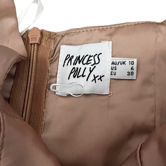 Princess Polly Nude Taupe New Bodysuit With Shirred Square Neckline Boning sz 6 - Picture 2 of 9